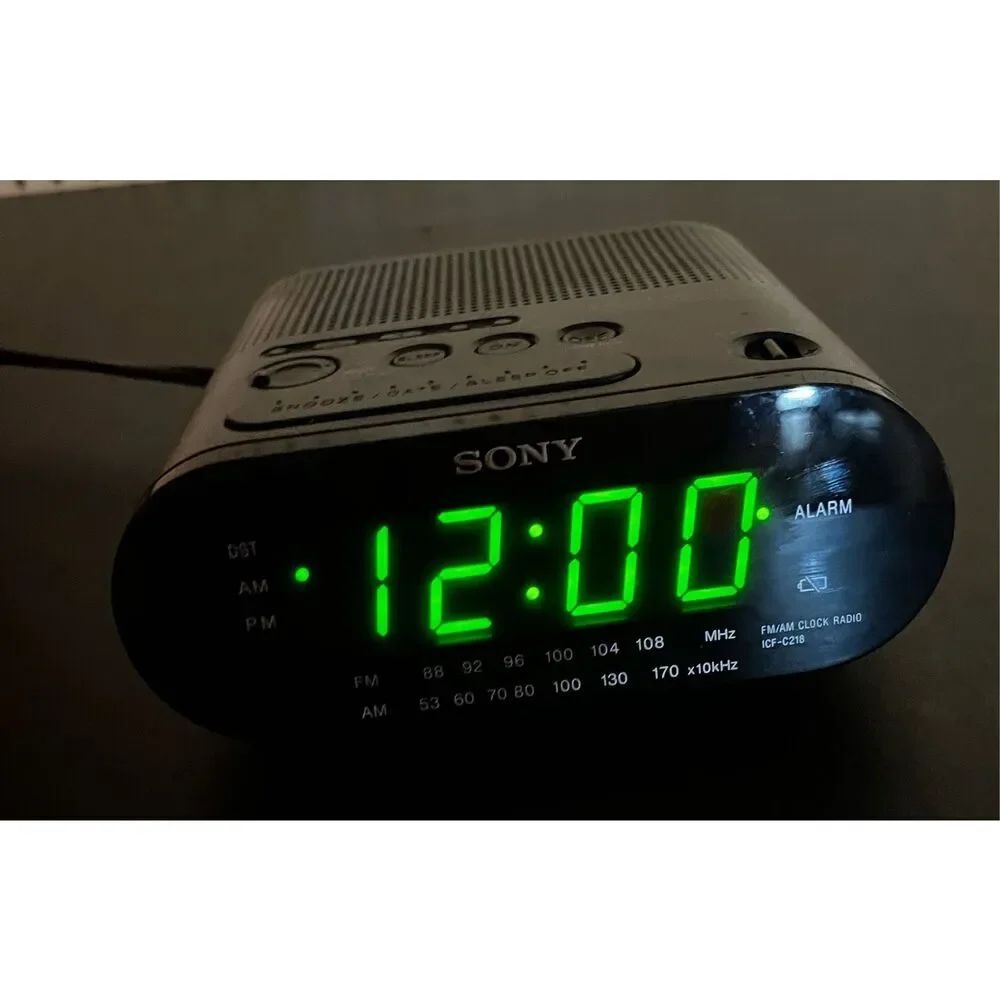 Sony Dream Machine AM/FM Alarm Clock Radio tested & works